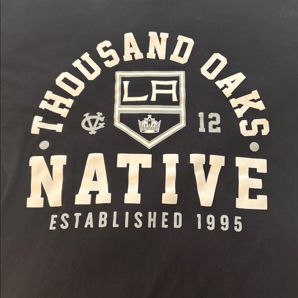 Los Angeles Kings TREVOR MOORE Thousand Oaks Native Shirt/Mini-Bobblehead COMBO - Picture 10 of 13